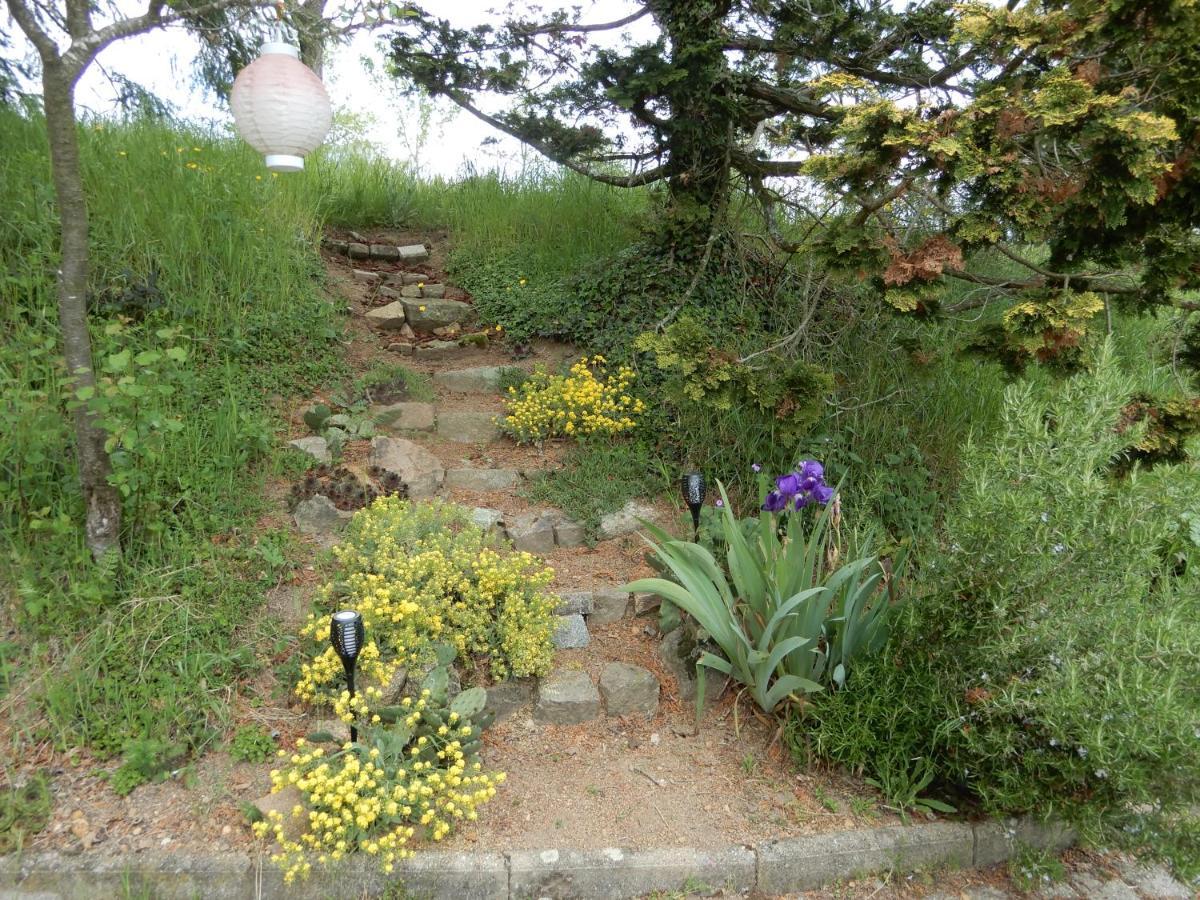 Отель Les Jardins De Caribole Fourneaux  Экстерьер фото